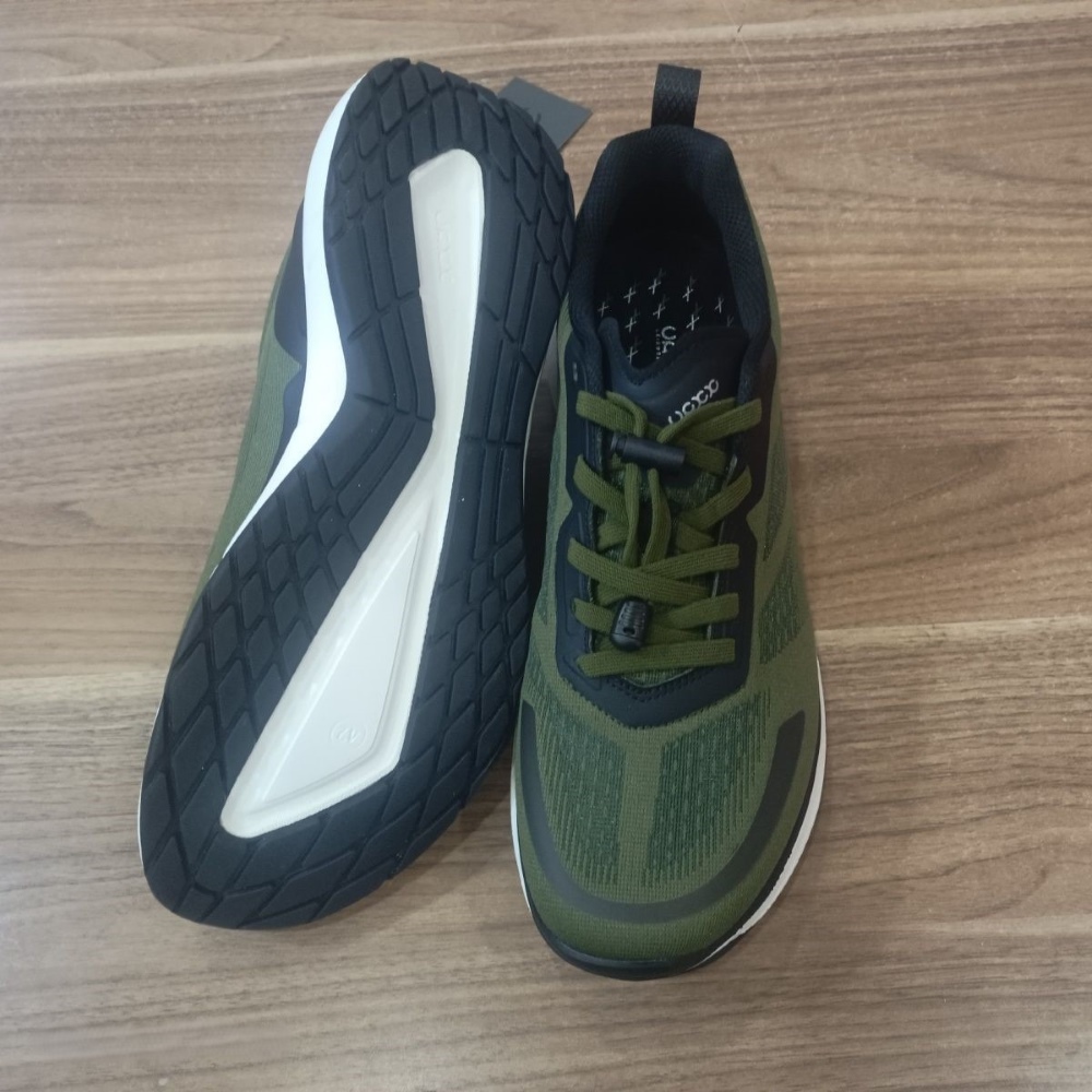 Casual Shoes Men Elastic Fashi - Men Shoes Louboutin ulasan dan harga