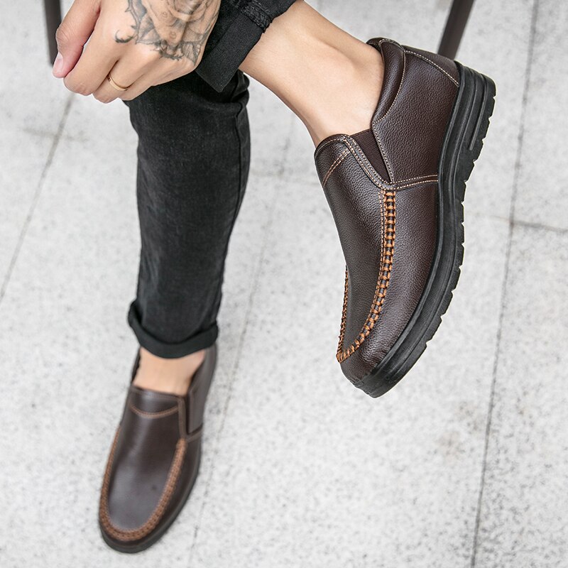 Men's Light Leather Casual Sho - Men Shoes Louboutin ulasan dan harga