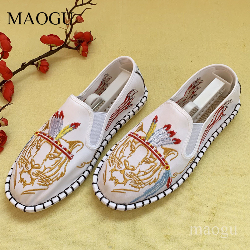 Unisex Chinese Style Embroider - Men Shoes Loafers ulasan dan harga